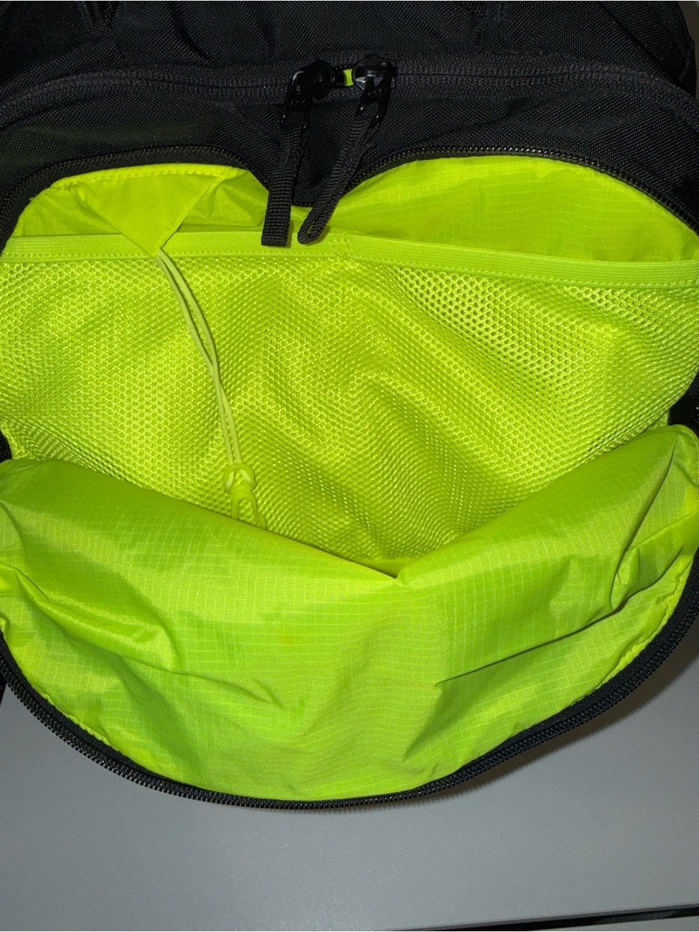 Lululemon Black Double Zip Backpack 22L - Picture 10 of 15